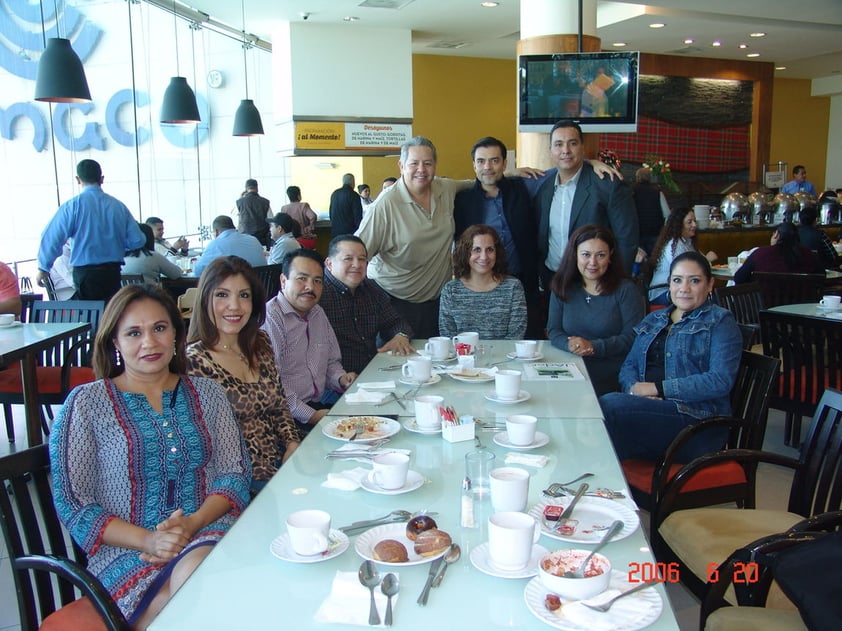 10052018 Exalumnos de la Facultad de Medicina de la UAdeC.