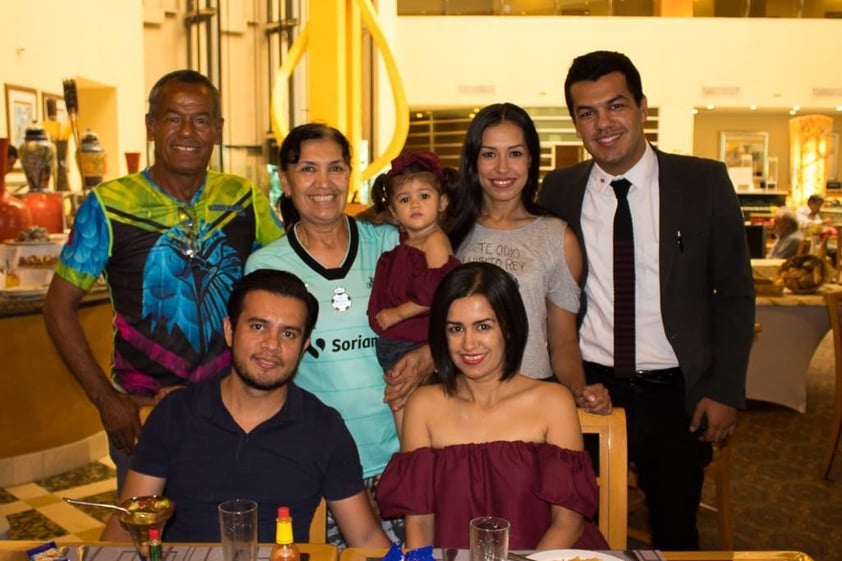 14062018 Carlos Bernardo, Yolanda, Emma, Rocí­o, Carlos Francisco, Dorian y Erika.