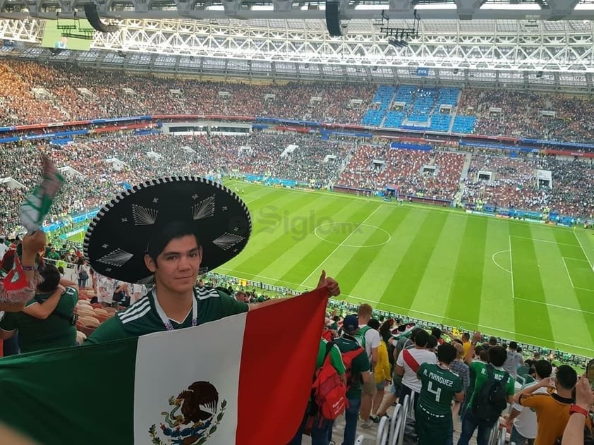 El duranguense Mario López apoyó desde Rusia a México.