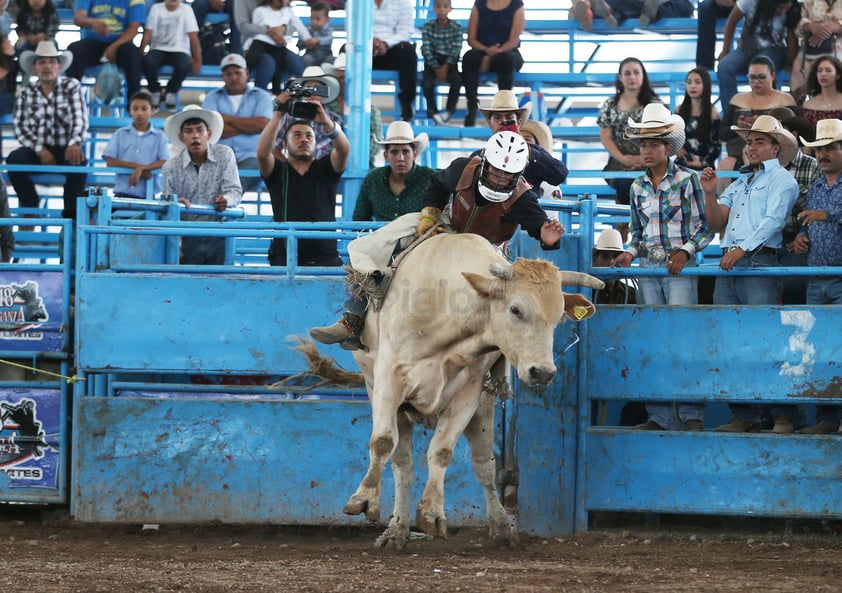 La segunda plaza fue para José Luis Hernández, quien viajó desde la Bella Airosa, Pachuca, Hidalgo.