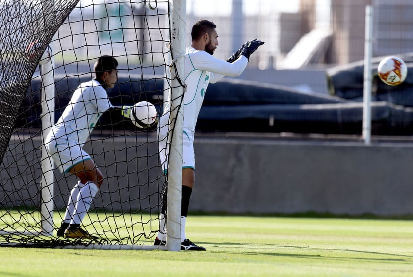 Jonathan Orozco espera volver a la titularidad y se esmera en demostrarlo en los entrenamientos.