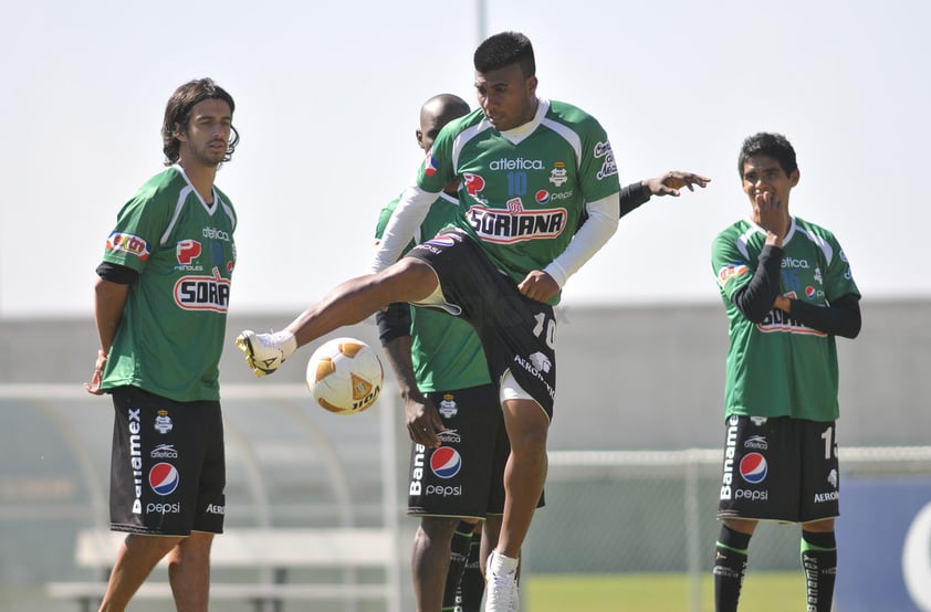 Ludueña durante los entrenamiento del Santos Laguna en las canchas anexas al Estadio Corona en el Territorio Santos Modelo.