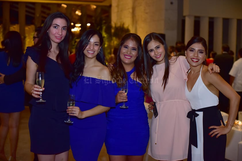 Fabiola  Liliana  Mayel  Claudia y Andrea