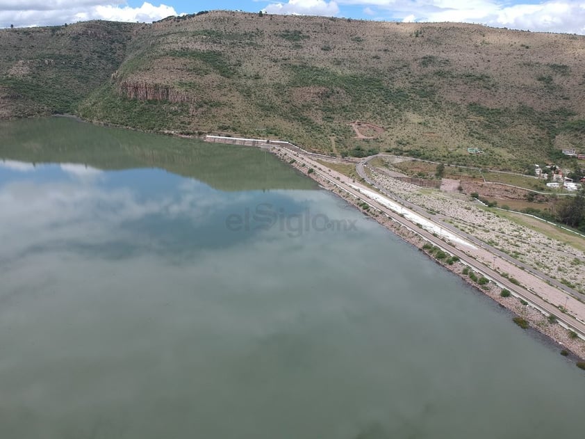 Riesgos. Aunque el temor de desbordamiento surge de vez en cuando, este nunca ha ocurrido desde este embalse.