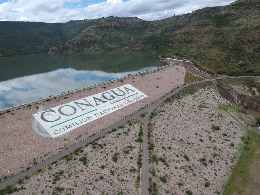 Geografía. Algunos puntos en los que hay vegetación de gran tamaño, están invadidos por el agua.