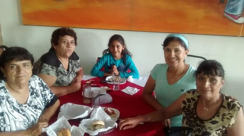 04102018 Olivia, Isabel, Jazmín, Yolanda y Nohemí.