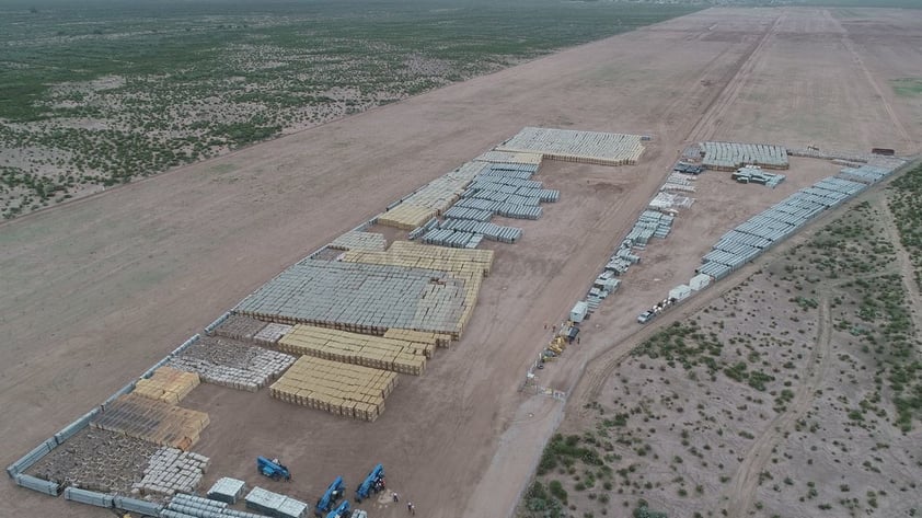 Este parque solar generará mil megawatts, que a su vez se proveerán a la Comisión Federal de Electricidad, para el consumo doméstico.