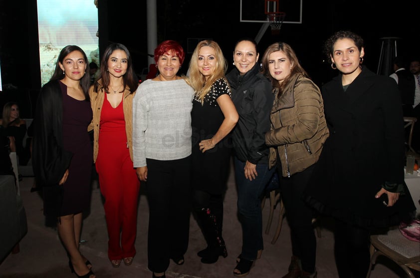 Aurora Fragoso, Selene Maldonado, Araceli Ríos, Sonia Cisneros, Claudia Gorjón, Alma Gurrola y Yolanda Ayala.