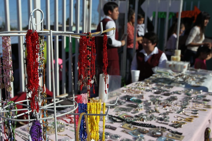 Si bien pude decirse que se trata de una celebración "joven", se ha transmitido la devoción entre las nuevas generaciones.