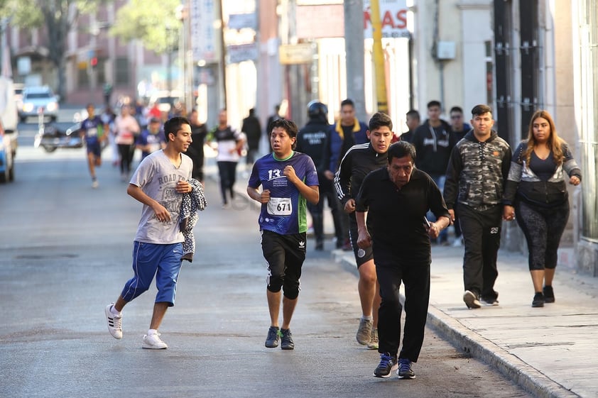 La primera mujer en terminar el recorrido de los 10 kilómetros fue Daniela García Vélez.