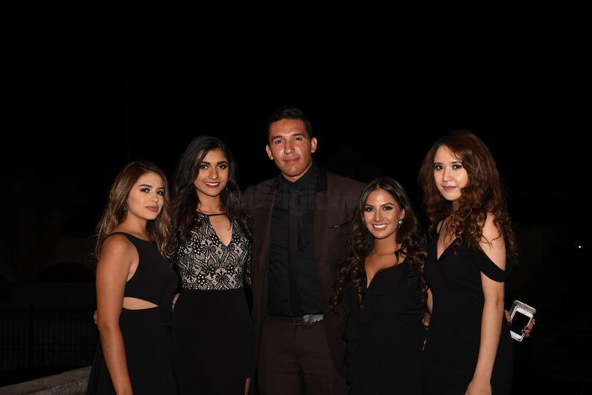 Alexia Morales, Angela Aragón, Gerardo Loera, Ana de León y Giselle Sánchez.