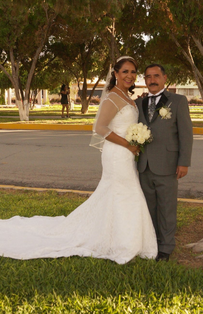 30122018 Dr. Felipe de JesÃºs MacÃ­as DomÃ­nguez y AÃ­da SÃ¡nchez Renteria, contrajeron matrimonio. Los acompaÃ±aron en este dÃ­a tan especial sus hijos, VerÃ³nica, RocÃ­o, y Goretti MacÃ­as Reyes asÃ­ como Brenda Guadalupe PÃ©rez SÃ¡nchez.