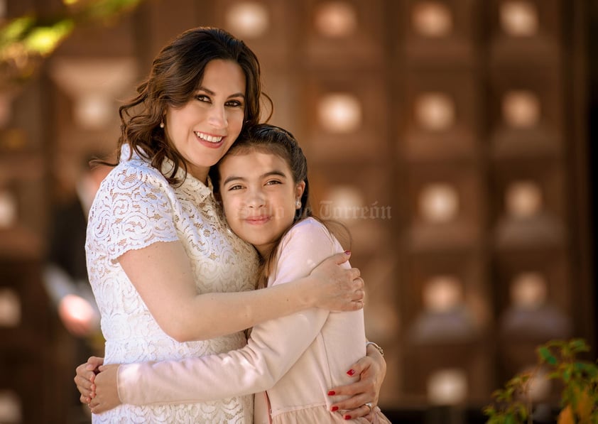 Ana Laura y Valentina Munoz.