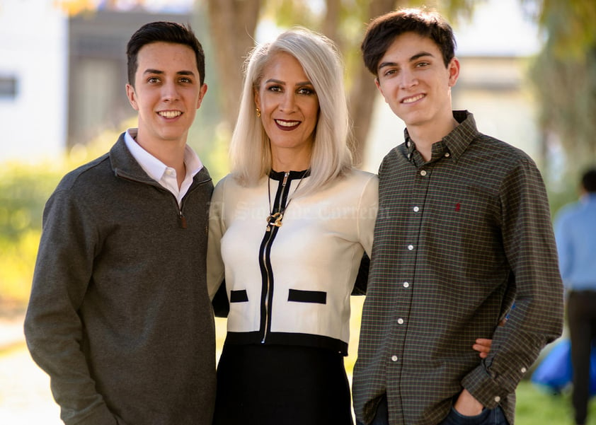 Rafael, Claudia y Daniel.