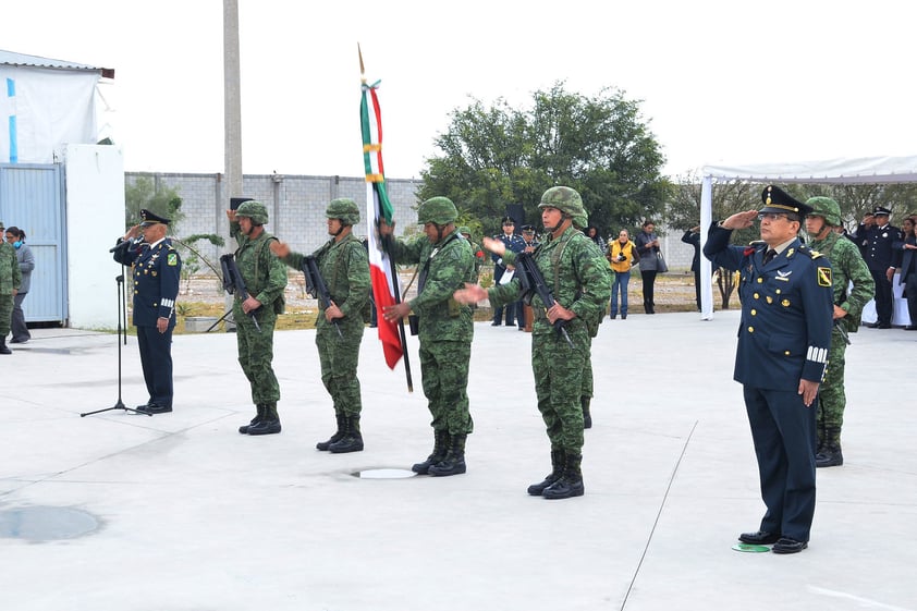 El general brigadier DEM Enrique Hernández Cisneros llega en relevo de Jesús Arevalo.