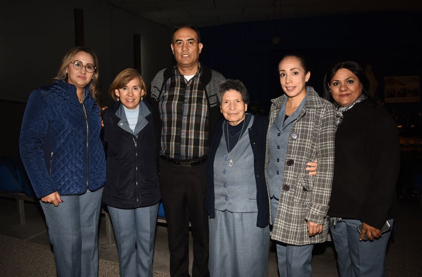 24012019 JRosa, Juanita, Julio, Petrita, Carolina y Rosa.