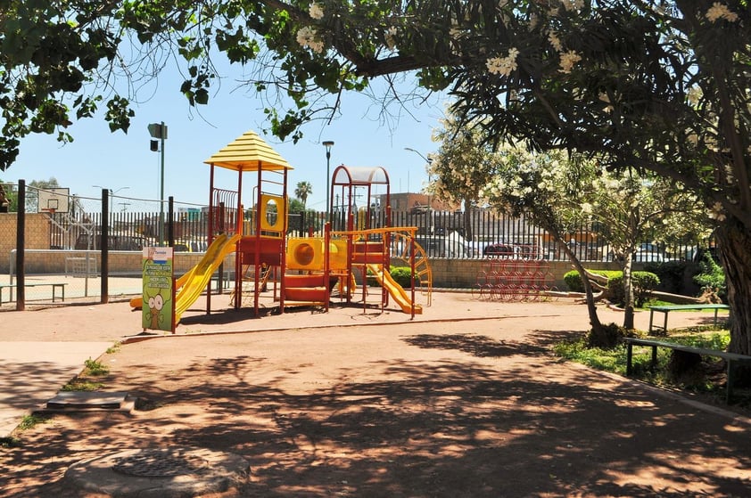 Para estas vacaciones de Semana Santa, el parque es una opción de paseo para las familias laguneras que se quedan a pasar estos días en la ciudad de Torreón.