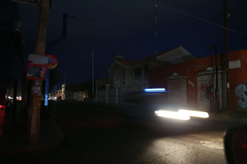 Se reportaron vialidades completas sin servicio de semáforos.