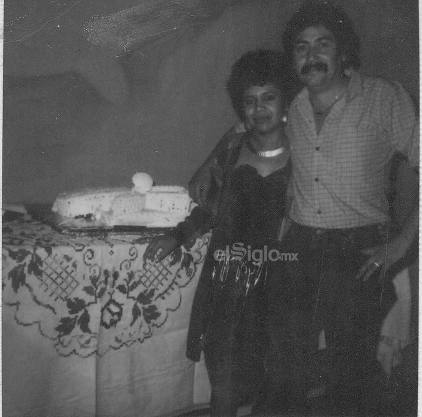 Boda civil de María del Carmen Chihuahua Fuentes y Bernardo
Pérez Ramos, el 23 de diciembre de 1988.