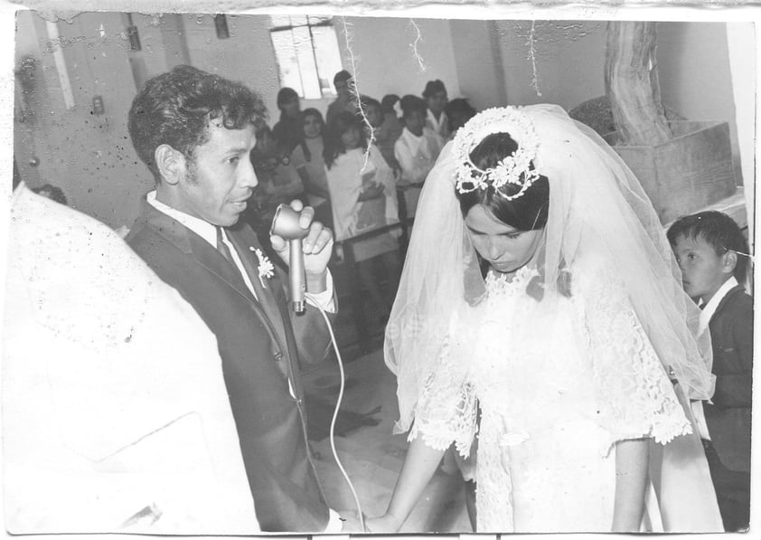 Tomás y Lico en San Pedro, Coahuila, en 1964.