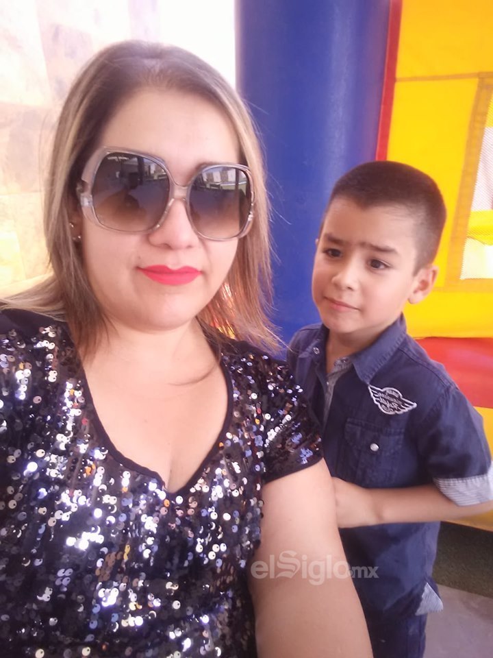 Ale Galaviz y su hijo, Francisco.