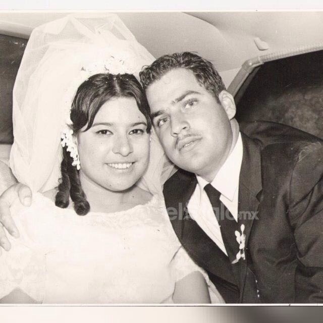 Laura Elena Garza Villarreal y Héctor Emilio Guerra Valdés se casaron el 24 de mayo de
1969. Cumplieron 50 años de casados.