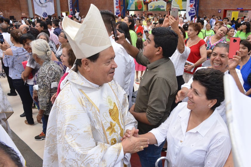 Gómez Palacio recibe a su tercer obispo