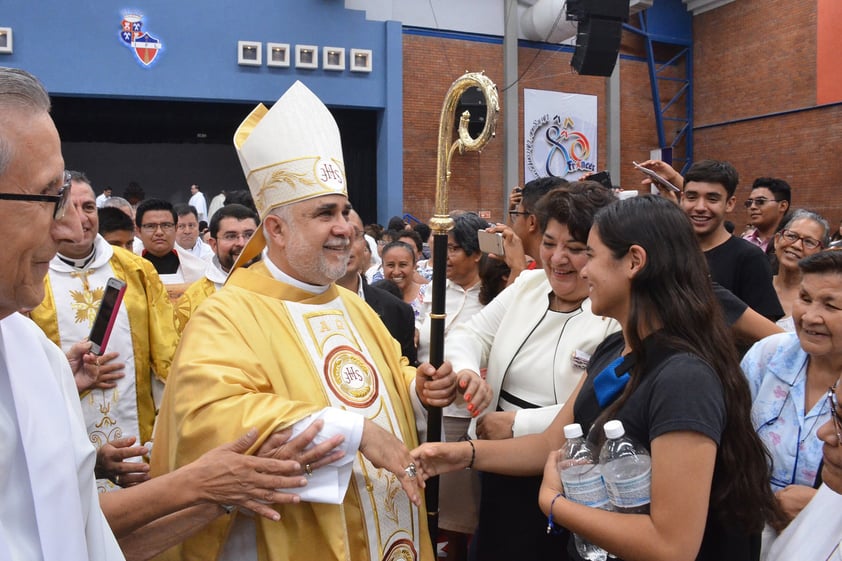 Gómez Palacio recibe a su tercer obispo