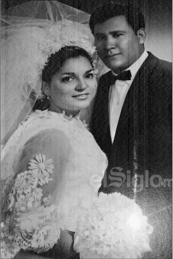 Rosario Barraza Barraza y Carlos Coto Córdova el 20 de
abril de 1969.