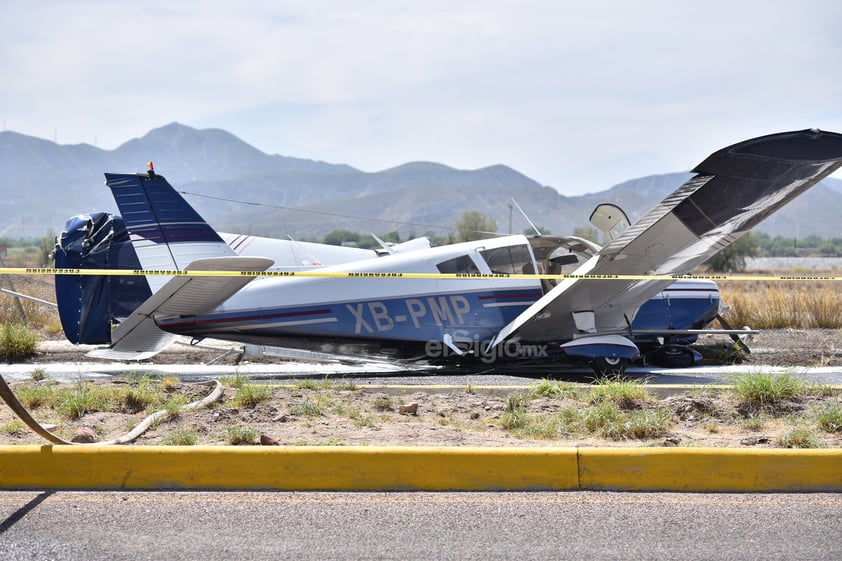 La aeronave terminó sobre el bulevar Sacramento, luego de impactarse contra la malla metálica perimetral.