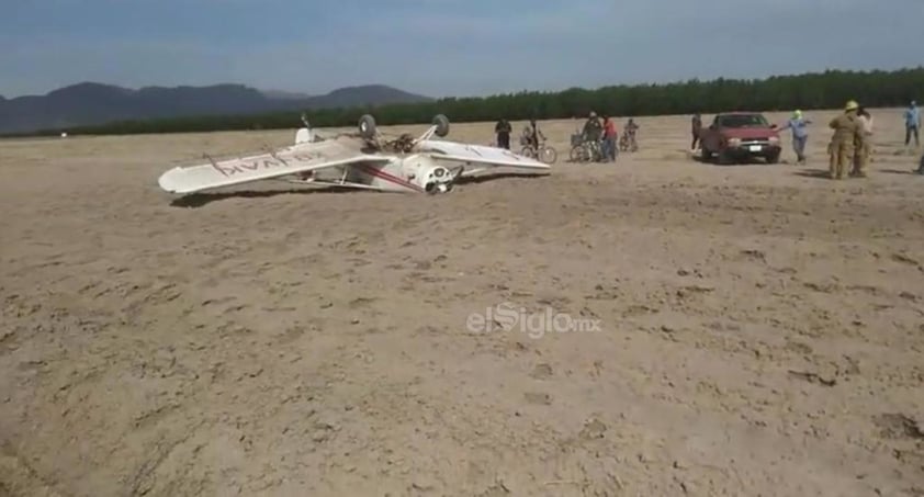 Minutos antes, una unidad aérea fumigadora terminó en el suelo en el poblado Gatas Mochas de San Pedro.