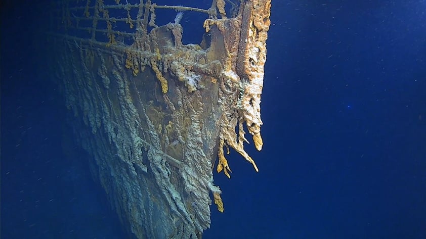 En un hecho único, han salido a relucir impresionantes imágenes de los restos del Titanic.