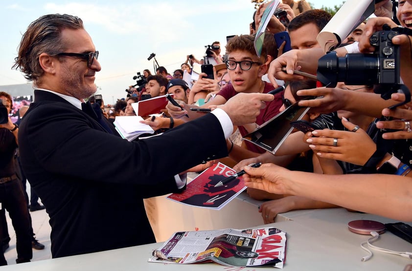 Joker llega con su abismo del mal y de locura a la Mostra de Venecia