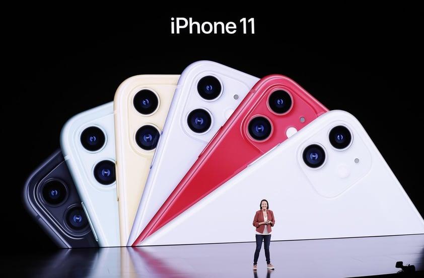 Uno de los presentados, fue el iPhone 11, con cámara dual.