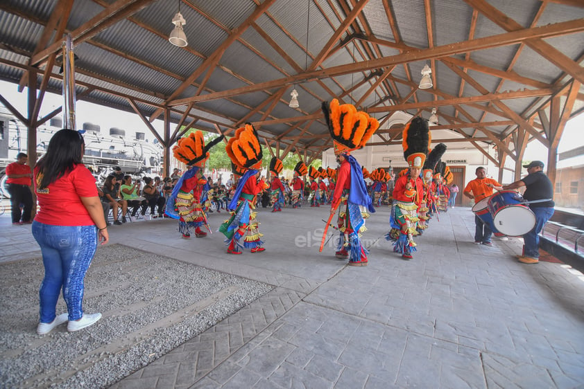 Cuando danza se entrega en espíritu. Su baile, dice, es una oración a Dios.