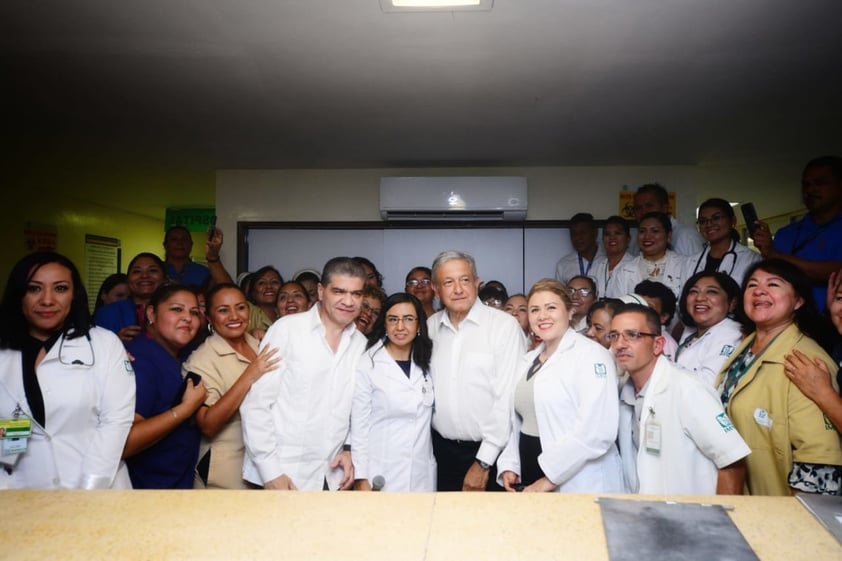 Abordó el tema del acueducto y dijo que es un proyecto que está viendo con los gobernadores de Durango y de Coahuila.