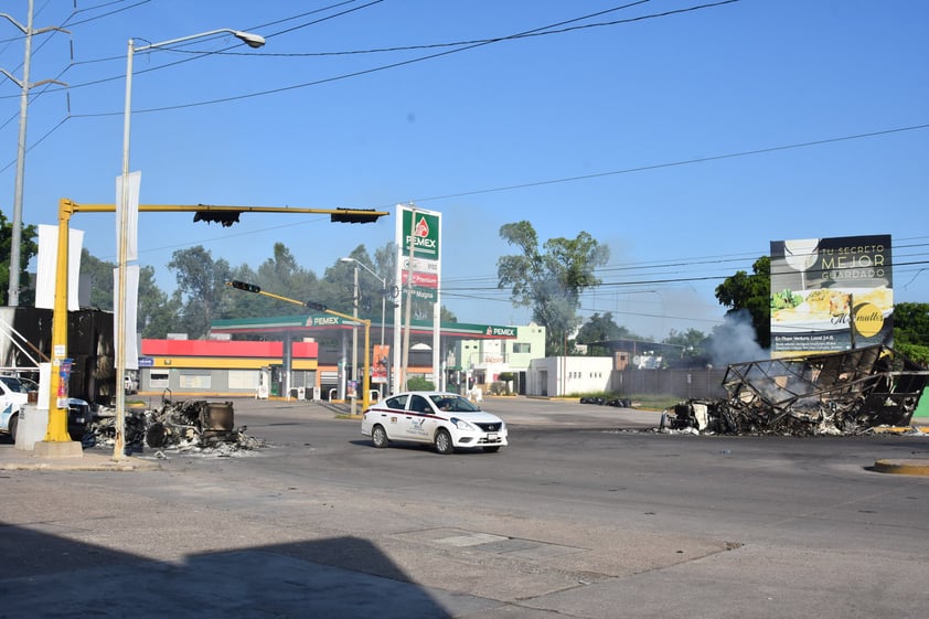 También hay miedo, porque aseguran que si la Secretaría de la Defensa Nacional efectúa un nuevo operativo en la ciudad, más cuando circula ya la versión oficial de siete militares heridos, es seguro que se desatará nuevamente una posible masacre.