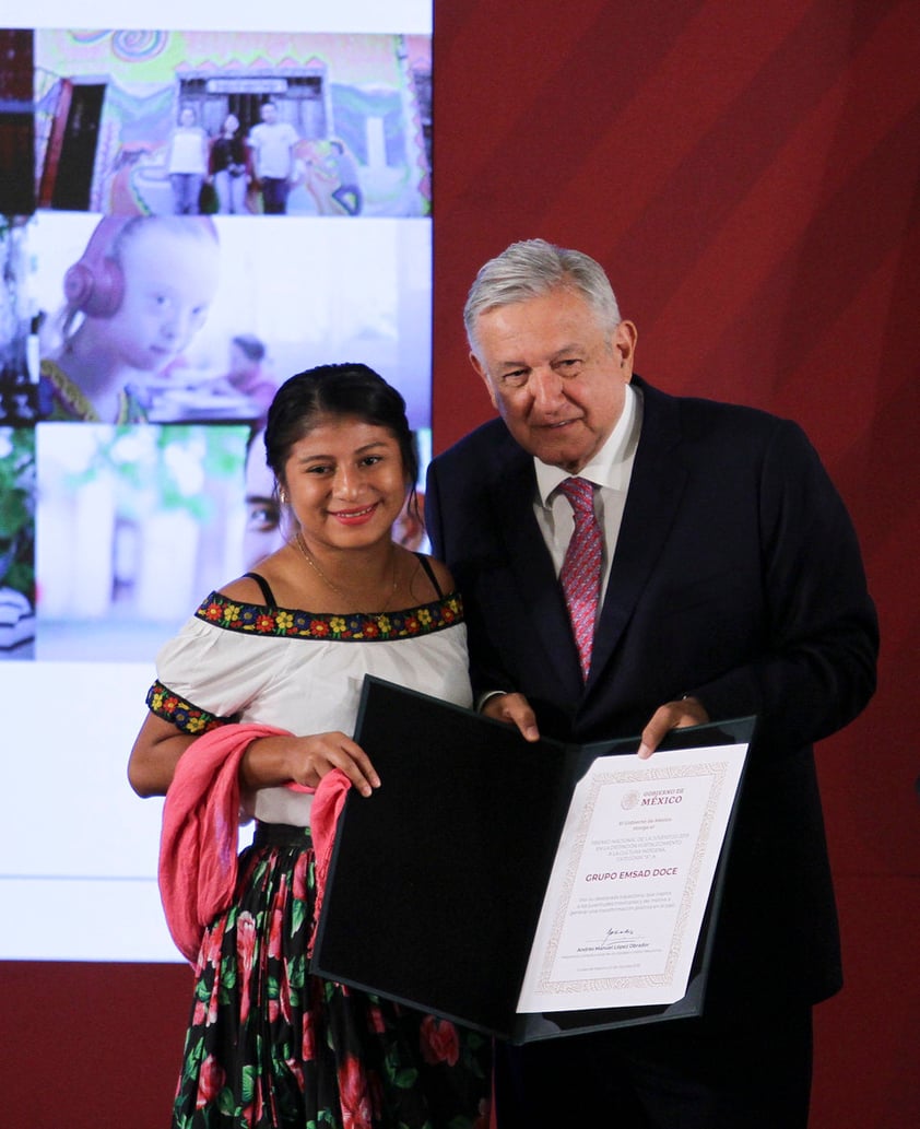 Alma Lissette Martínez Hernández, distinción Fortalecimiento a la Cultura Indígena, categoría A.