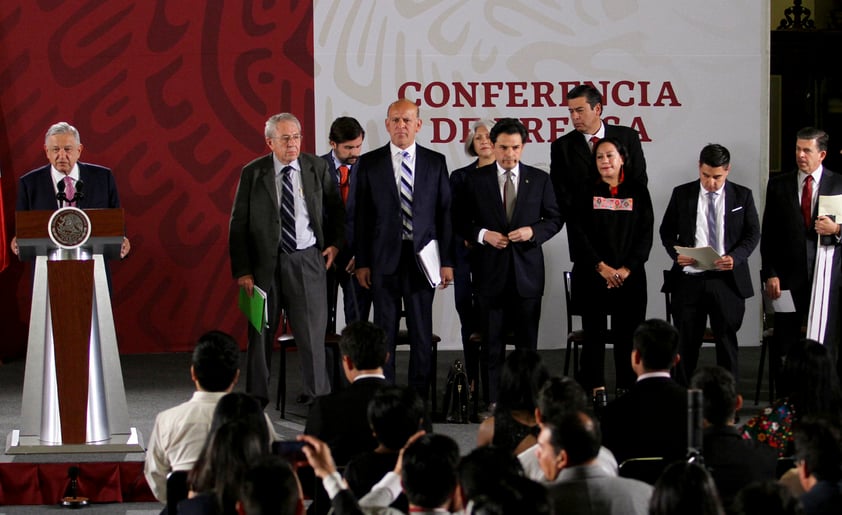 Los jóvenes estuvieron presentes en la conferencia matutina del mandatario.