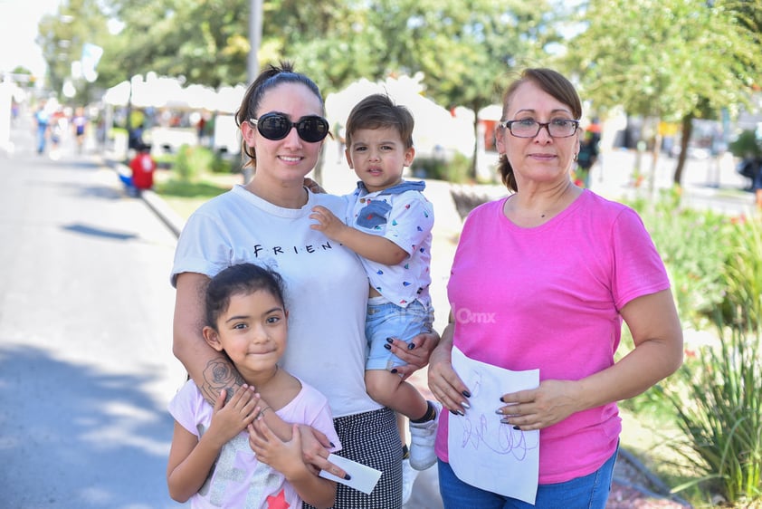 Melissa, Jorge Luis, Daniela y Blanca.