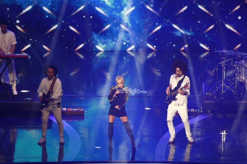 La cantante española Ana Torroja actúa durante la entrega de los premios 'Las Lunas del Auditorio 2019'.