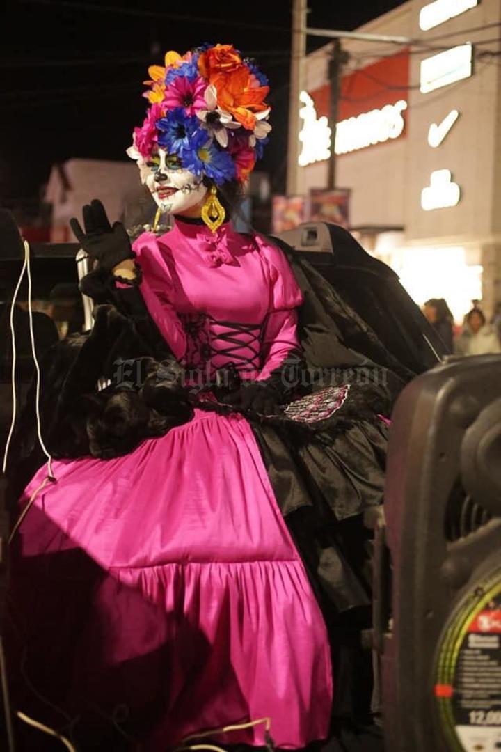 03112019 María José engalanando el tradicional desfile.