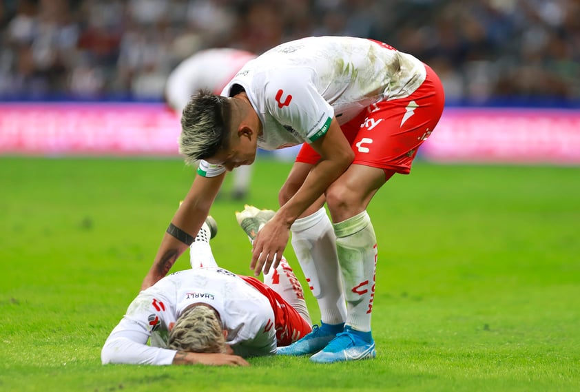 Rayados de Monterrey derrota 2-1 a Necaxa en la ida de las semifinales de la Liga MX