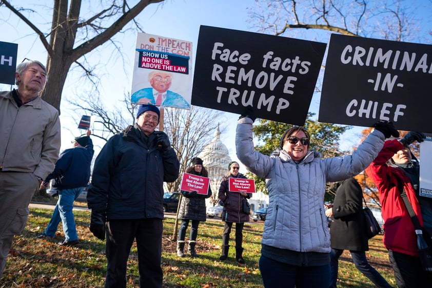 Activistas están a favor del 'impeachment'.