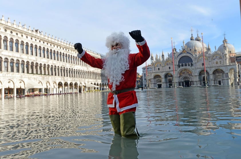 Venecia sigue afrontando inundaciones.