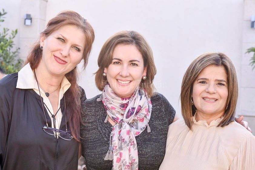 Maribel,Gisela y Maru.