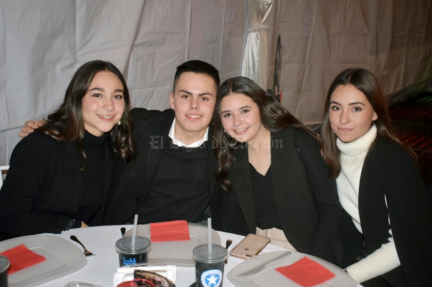 Sofia, Andres, Regina y Sofia