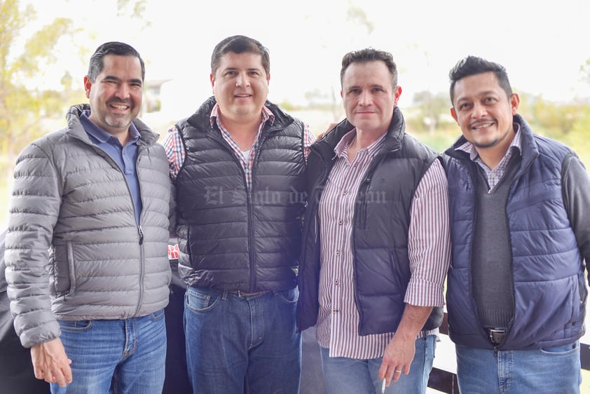 Osvaldo, Jorge, Héctor y Jorge