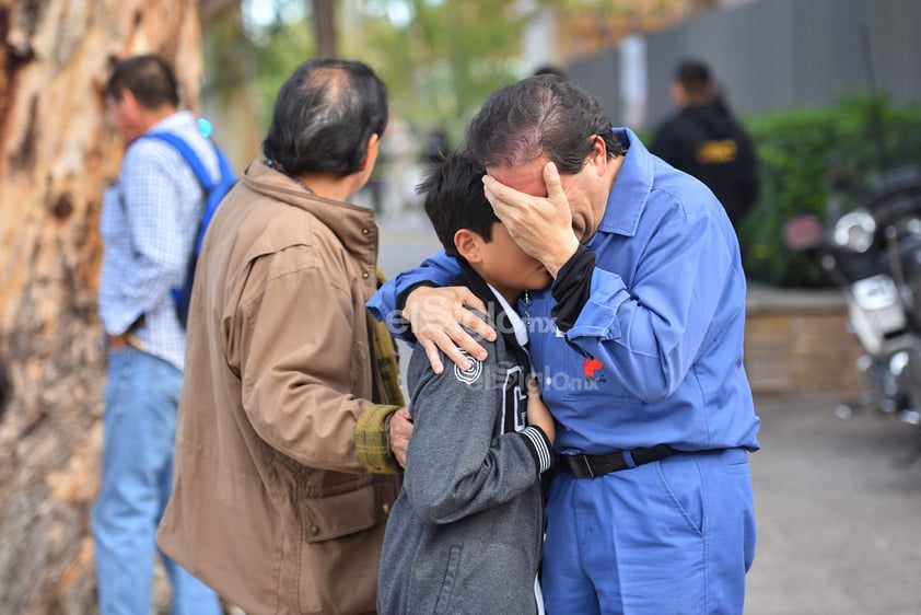 Dos muertos y 4 heridos tras disparos en colegio de Torreón