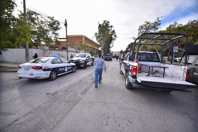 Dos muertos y 4 heridos tras disparos en colegio de Torreón